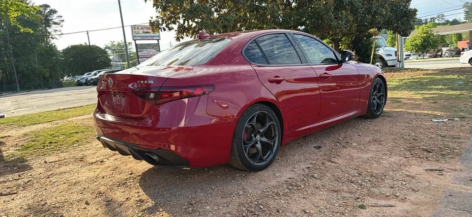 2017 Alfa Romeo Giulia - Image 3 of 15