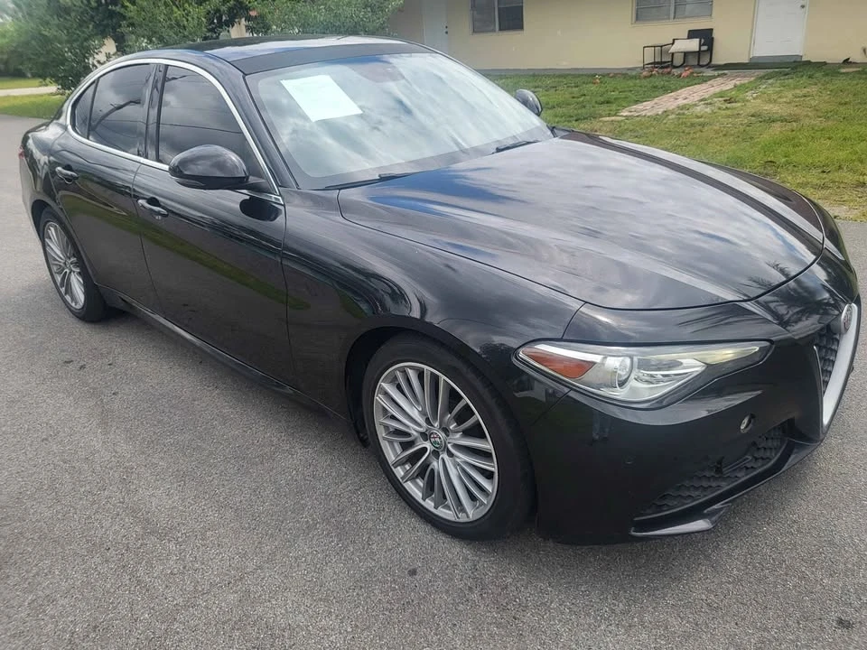 2017 Alfa Romeo Giulia - Image 4 of 12