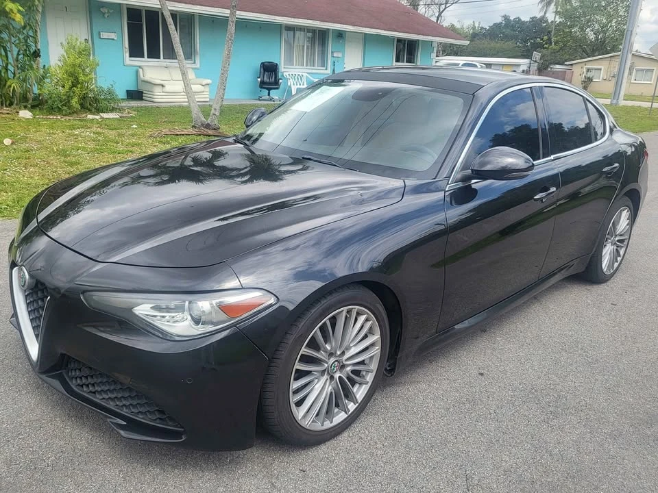 2017 Alfa Romeo Giulia - Image 2 of 12