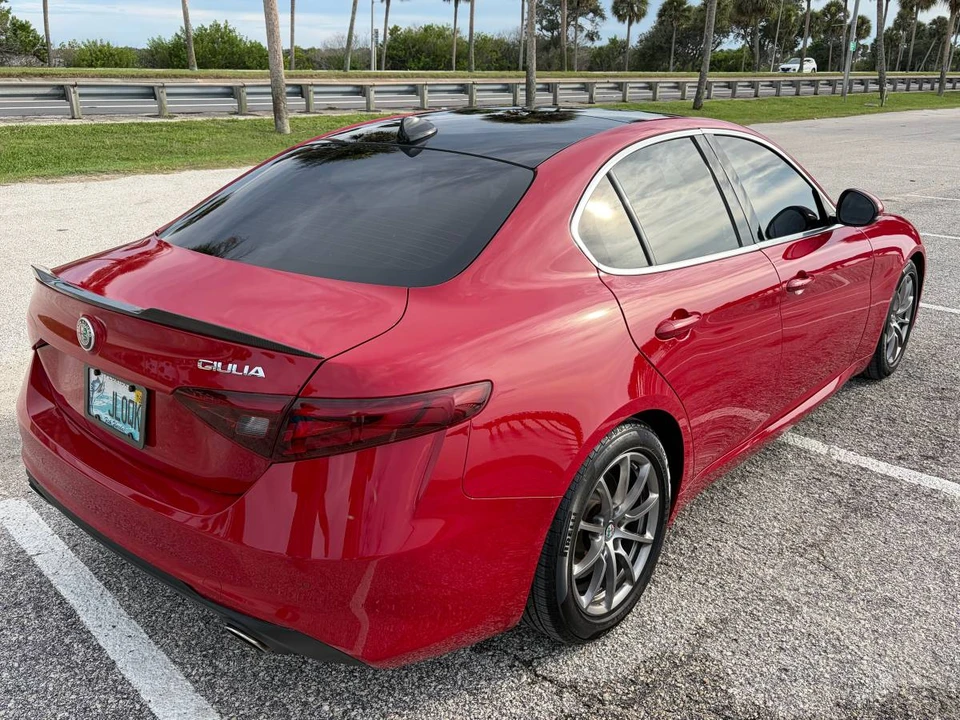 2017 Alfa Romeo Giulia - Image 4 of 24