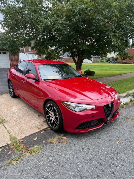 2017 Alfa Romeo Giulia - Image 15 of 15
