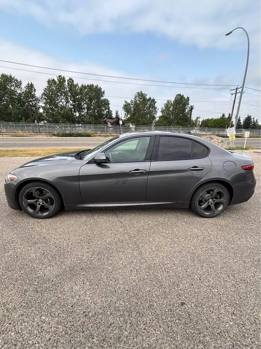 2017 Alfa Romeo Giulia - Image 3 of 18