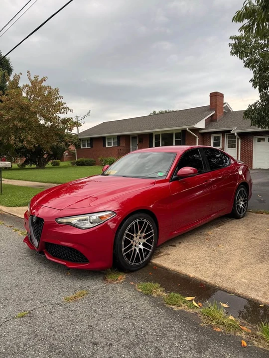 2017 Alfa Romeo Giulia - Image 2 of 15