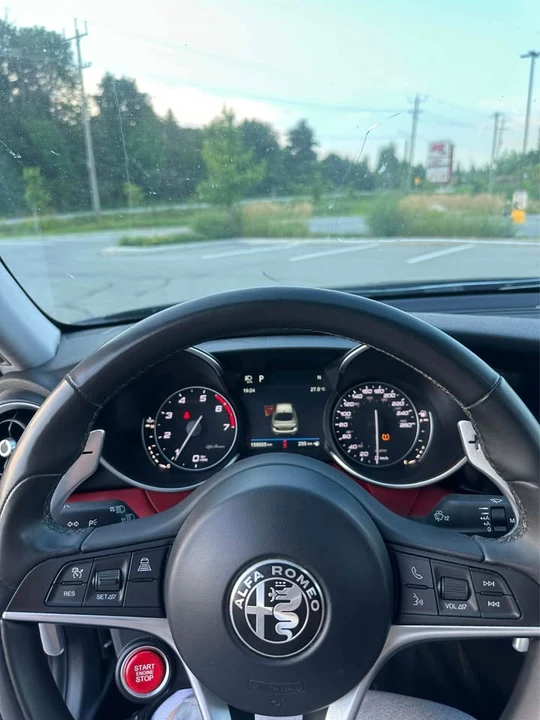 2017 Alfa Romeo Giulia - Image 3 of 6