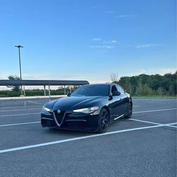 2017 Alfa Romeo Giulia Ti Sport