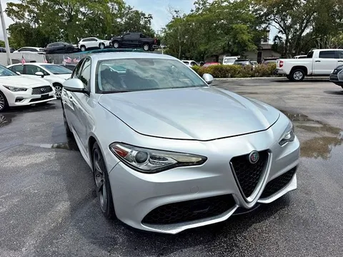 2017 Alfa Romeo Giulia Giulia
