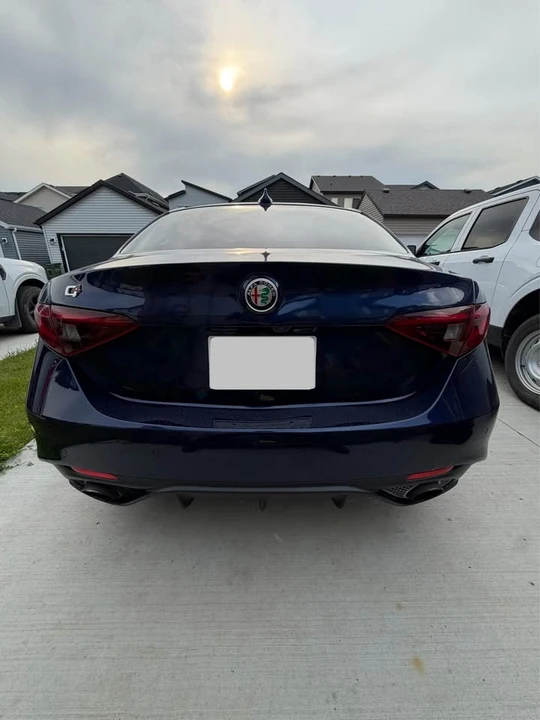 2017 Alfa Romeo Giulia - Image 4 of 8