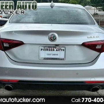 2017 Alfa Romeo Giulia Giulia