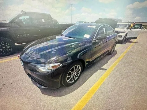 2017 Alfa Romeo Giulia Giulia
