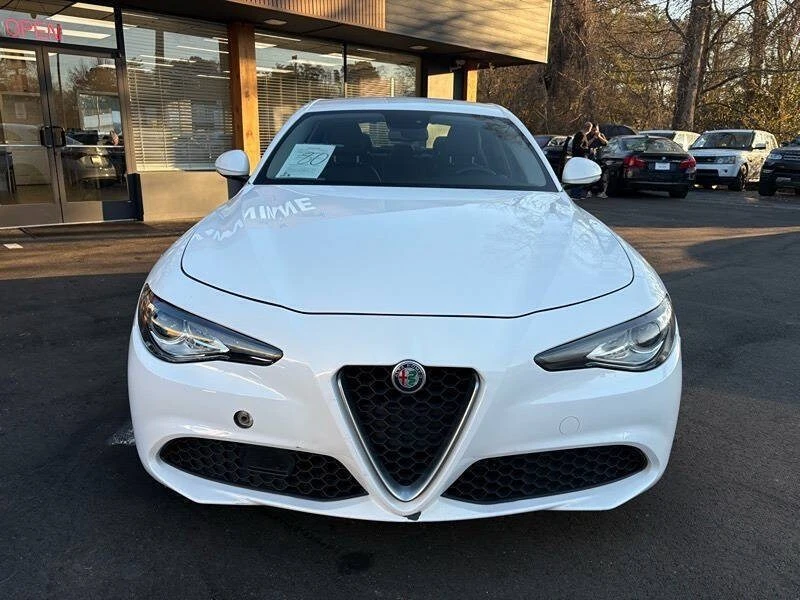2017 Alfa Romeo Giulia - Image 3 of 20