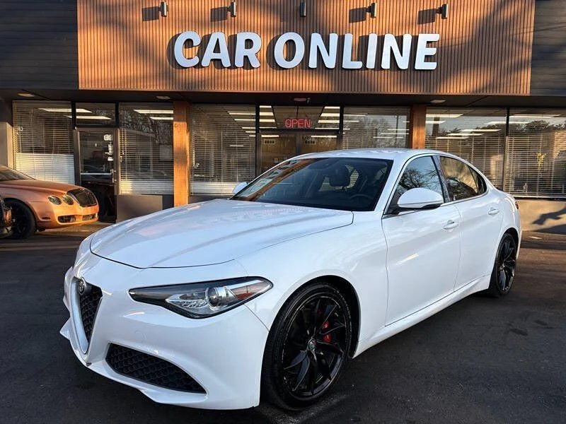 2017 Alfa Romeo Giulia - Image 2 of 20