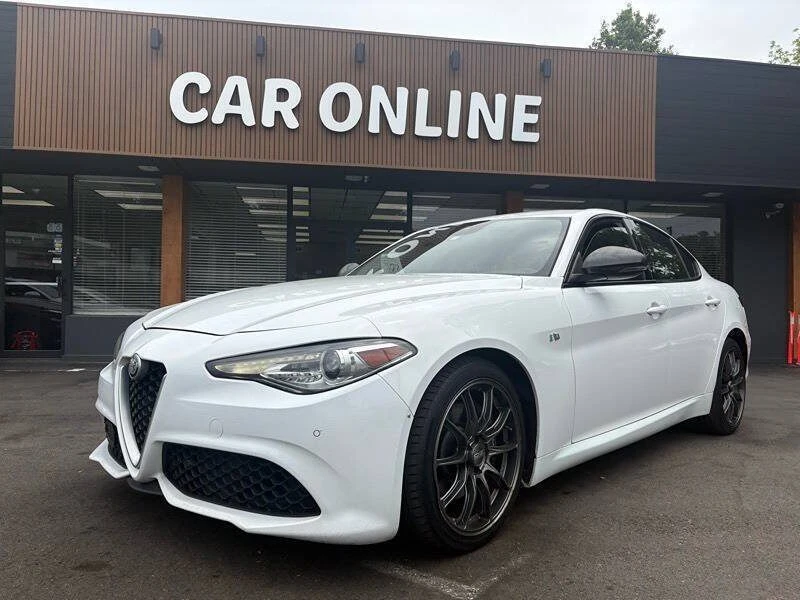 2017 Alfa Romeo Giulia - Image 2 of 18