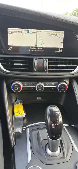 2017 Alfa Romeo Giulia - Image 11 of 13