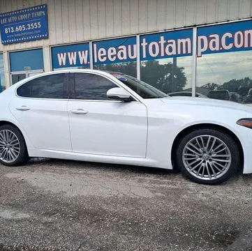 2017 Alfa Romeo Giulia Giulia