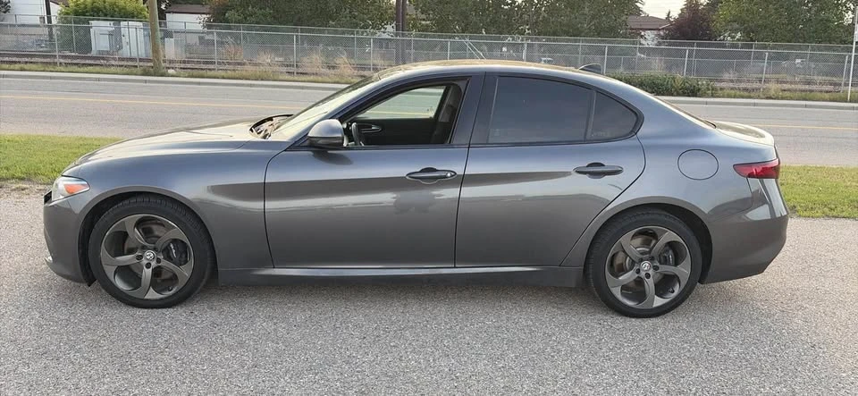 2017 Alfa Romeo Giulia - Image 3 of 13