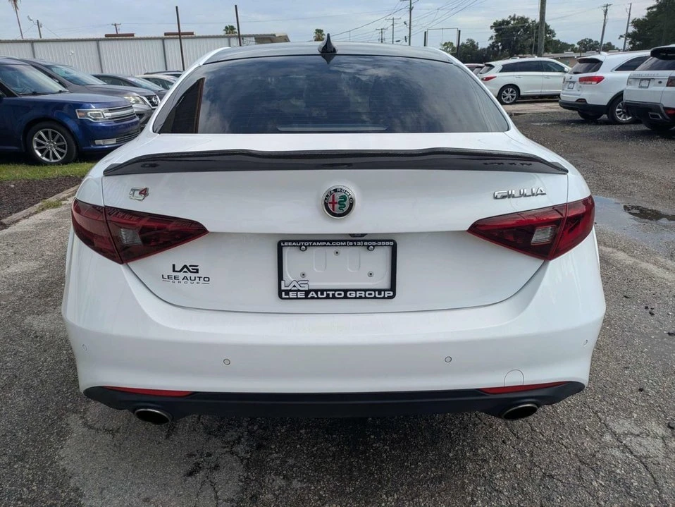 2017 Alfa Romeo Giulia - Image 4 of 20