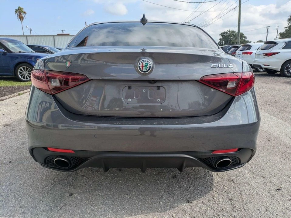 2017 Alfa Romeo Giulia - Image 4 of 20