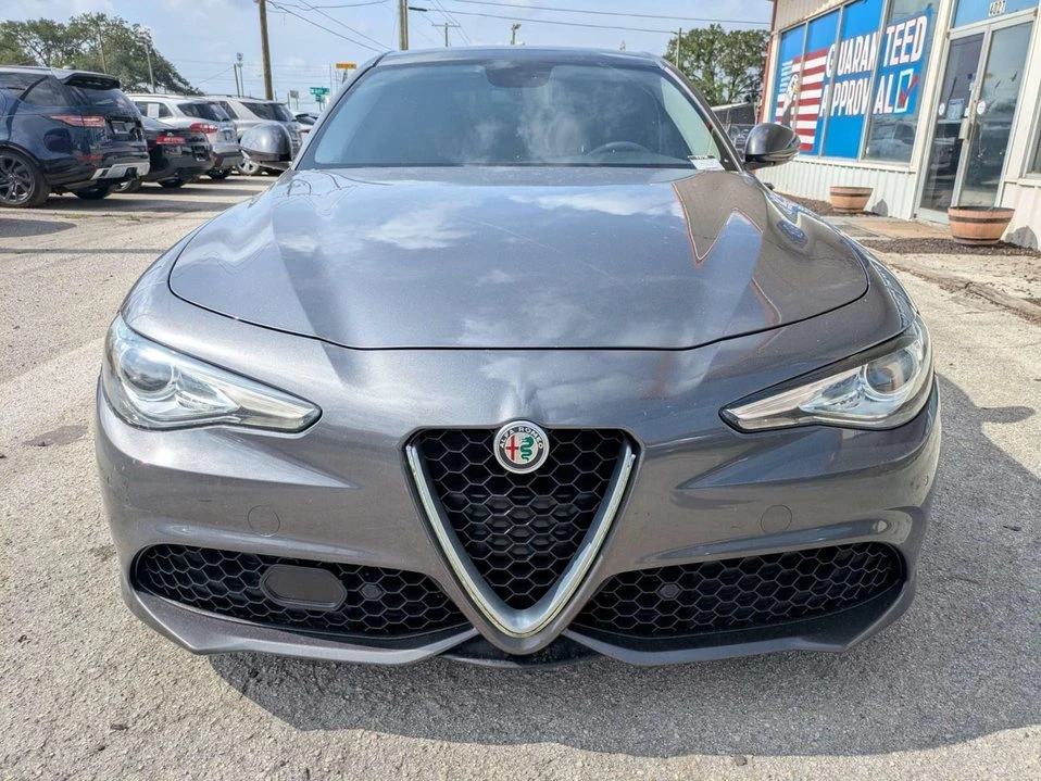 2017 Alfa Romeo Giulia - Image 8 of 20