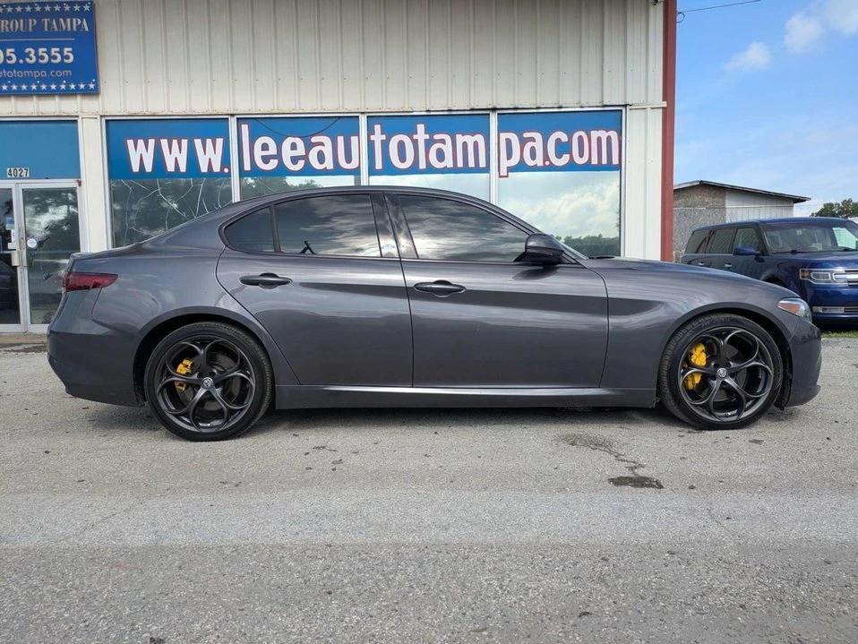 2017 Alfa Romeo Giulia - Image 2 of 20