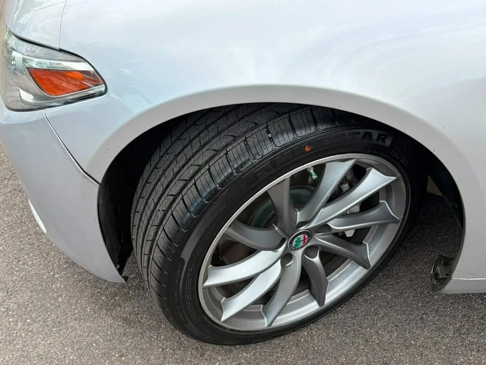 2017 Alfa Romeo Giulia - Image 14 of 15