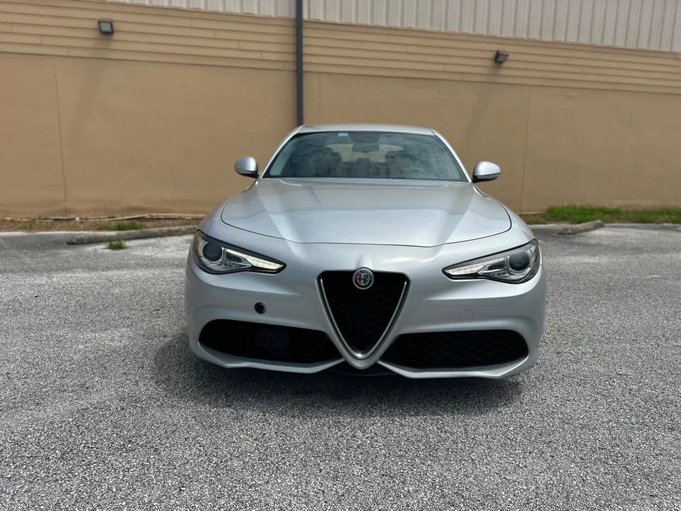 2017 Alfa Romeo Giulia - Image 2 of 17