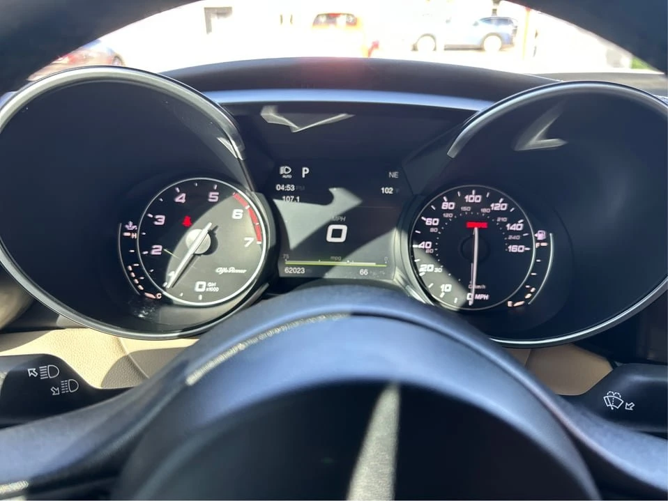 2017 Alfa Romeo Giulia - Image 19 of 20