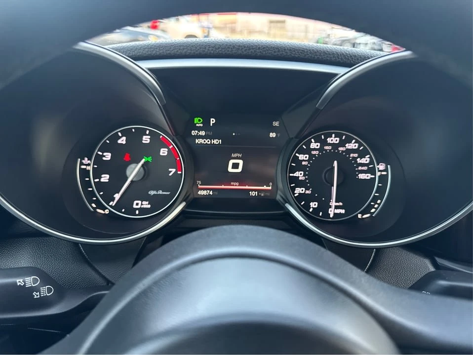 2017 Alfa Romeo Giulia - Image 19 of 20