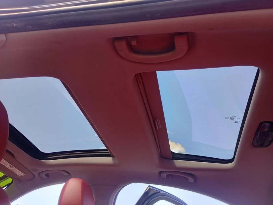2017 Alfa Romeo Giulia - Image 20 of 20