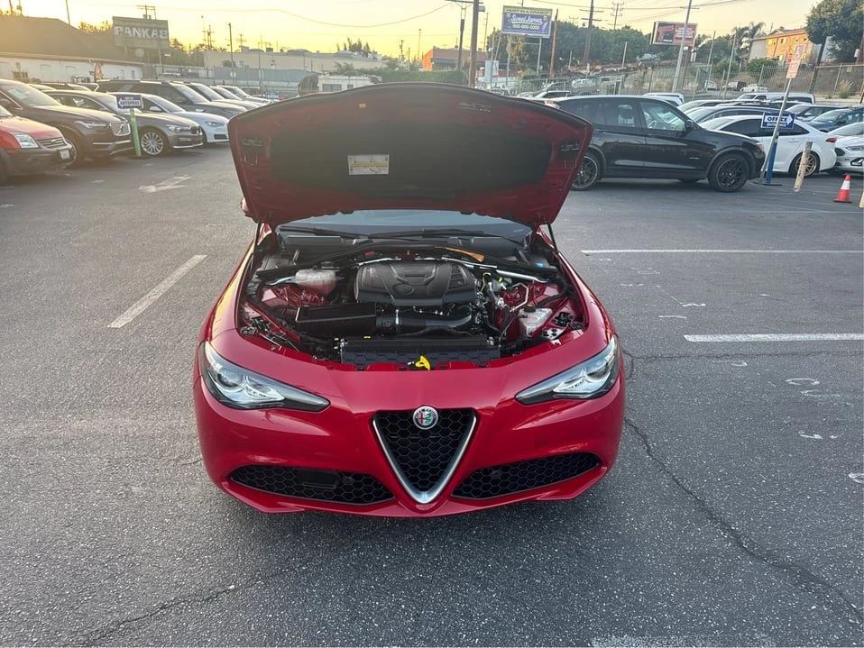 2017 Alfa Romeo Giulia - Image 11 of 20
