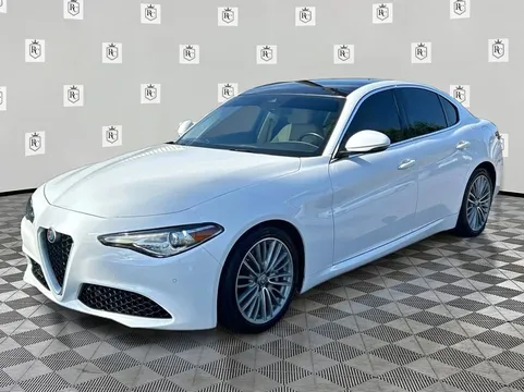 2017 Alfa Romeo Giulia Giulia