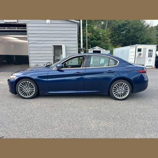 2017 Alfa Romeo Giulia - Image 4 of 12