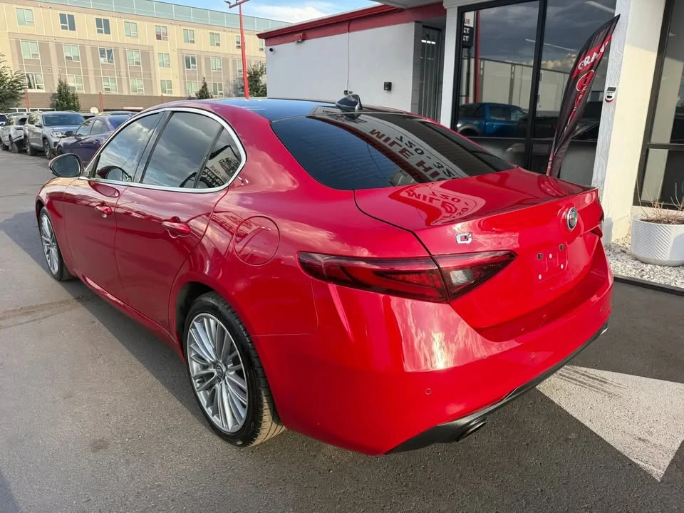 2017 Alfa Romeo Giulia - Image 3 of 11