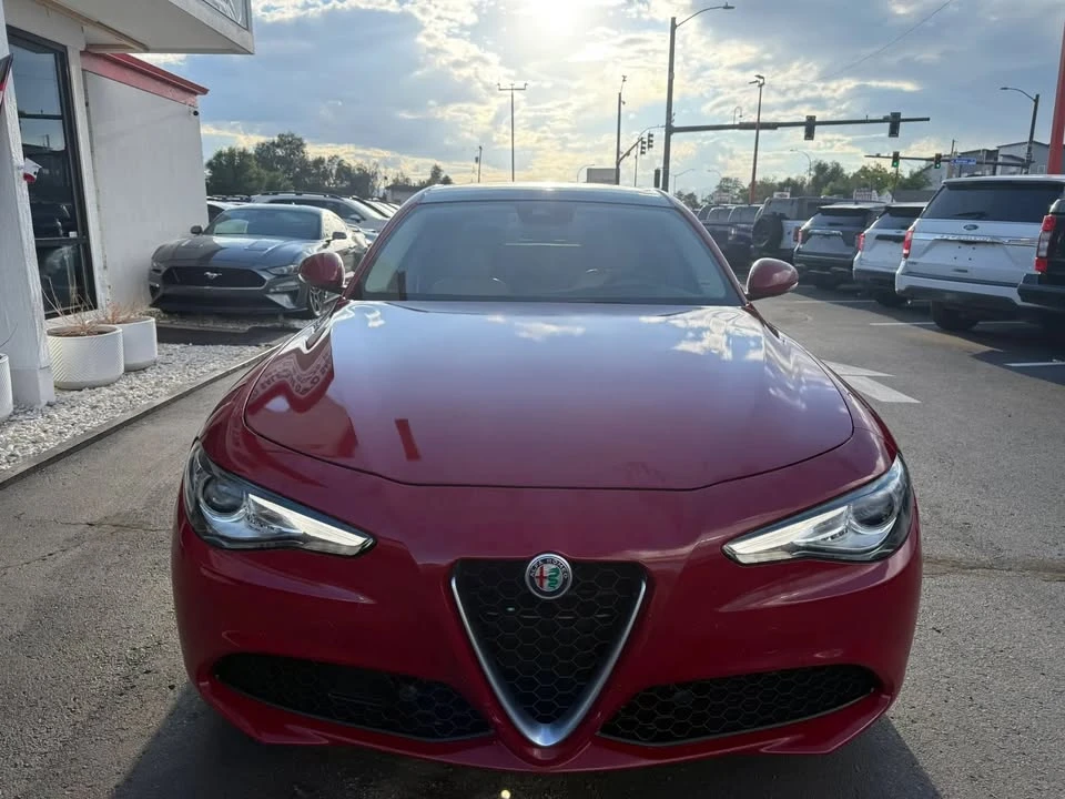2017 Alfa Romeo Giulia - Image 8 of 11