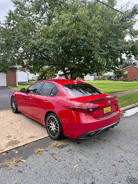 2017 Alfa Romeo Giulia Giulia