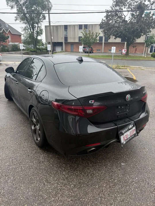 2017 Alfa Romeo Giulia - Image 4 of 8