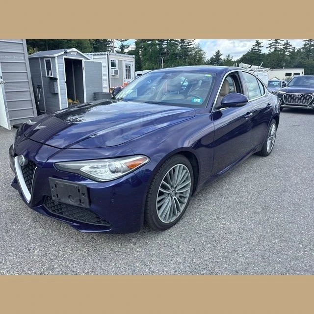 2017 Alfa Romeo Giulia - Image 3 of 12