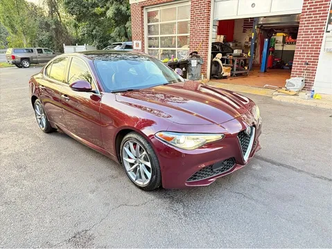 2017 Alfa Romeo Giulia Giulia