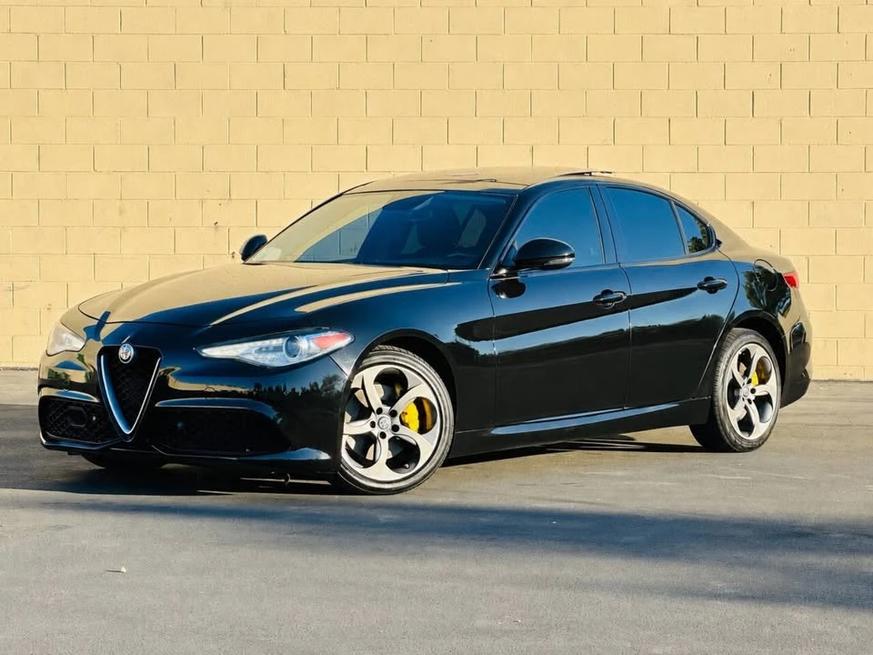 2017 Alfa Romeo Giulia - Image 4 of 20
