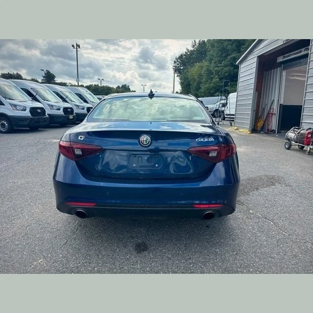 2017 Alfa Romeo Giulia - Image 6 of 12