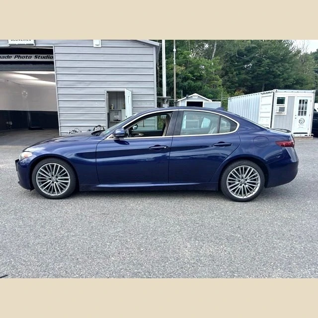 2017 Alfa Romeo Giulia - Image 4 of 12