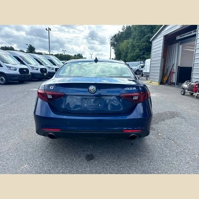 2017 Alfa Romeo Giulia - Image 6 of 12