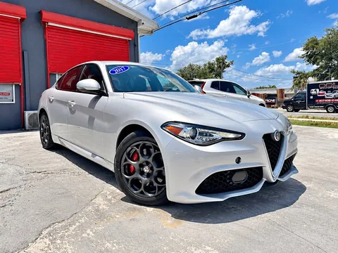 2017 Alfa Romeo Giulia Giulia