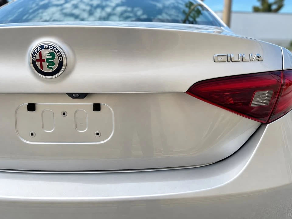 2017 Alfa Romeo Giulia - Image 7 of 16