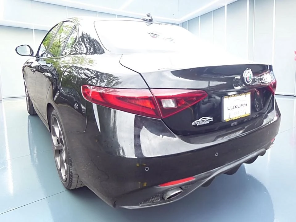 2017 Alfa Romeo Giulia - Image 6 of 14