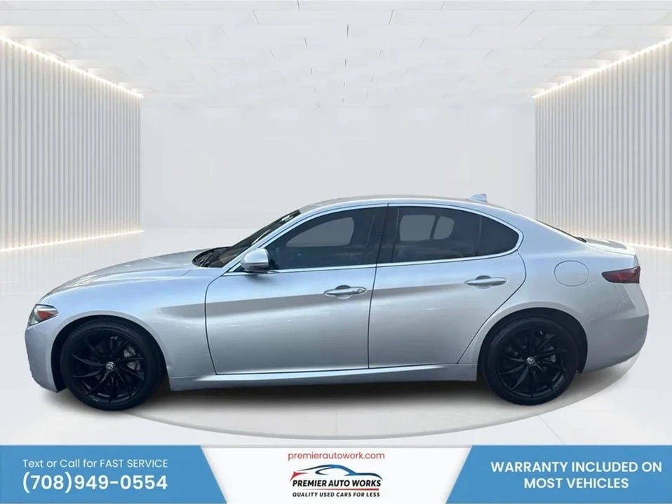 2017 Alfa Romeo Giulia - Image 9 of 20