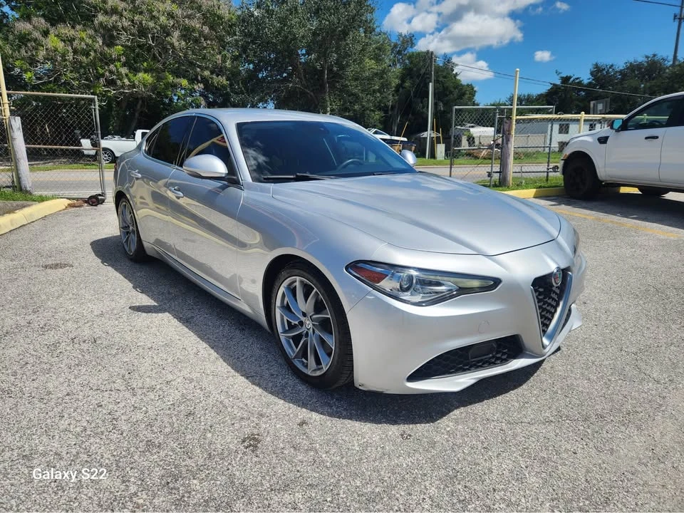 2017 Alfa Romeo Giulia - Image 2 of 9