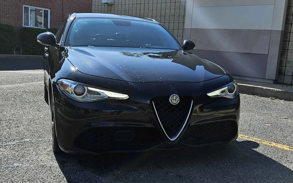 2017 Alfa Romeo Giulia - Image 2 of 20