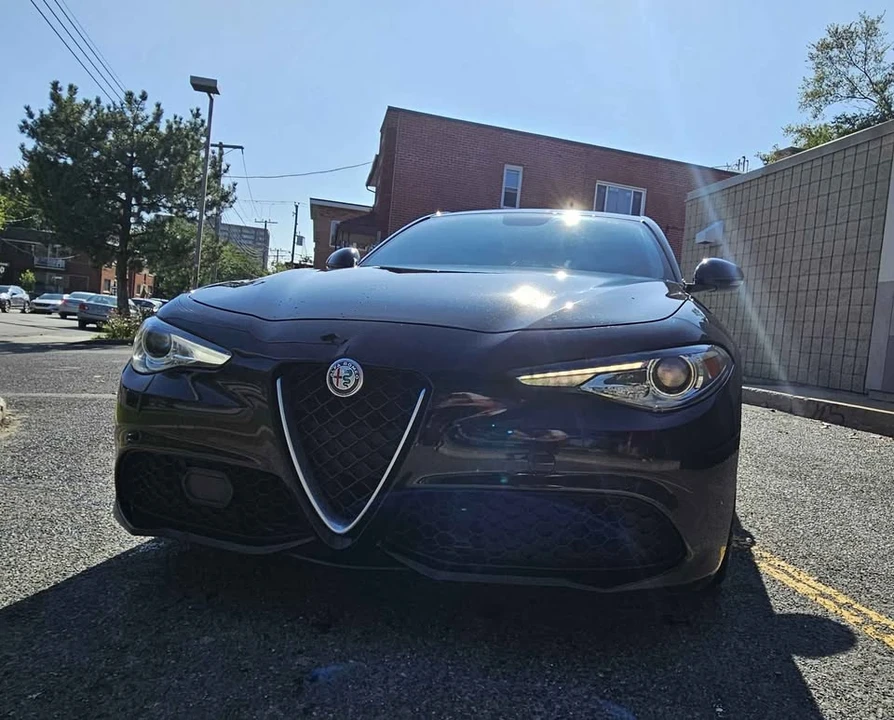 2017 Alfa Romeo Giulia - Image 11 of 20