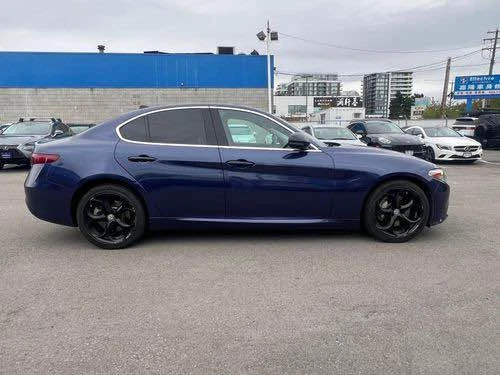 2017 Alfa Romeo Giulia - Image 7 of 14