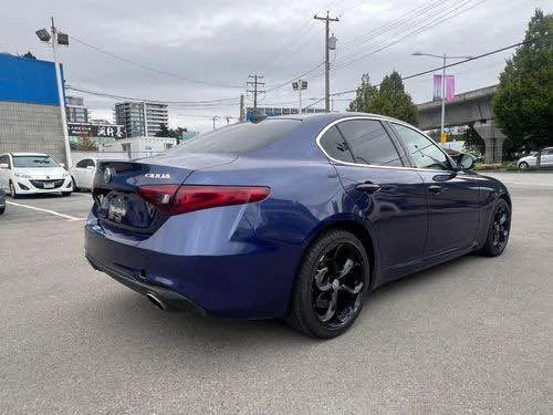 2017 Alfa Romeo Giulia - Image 5 of 14